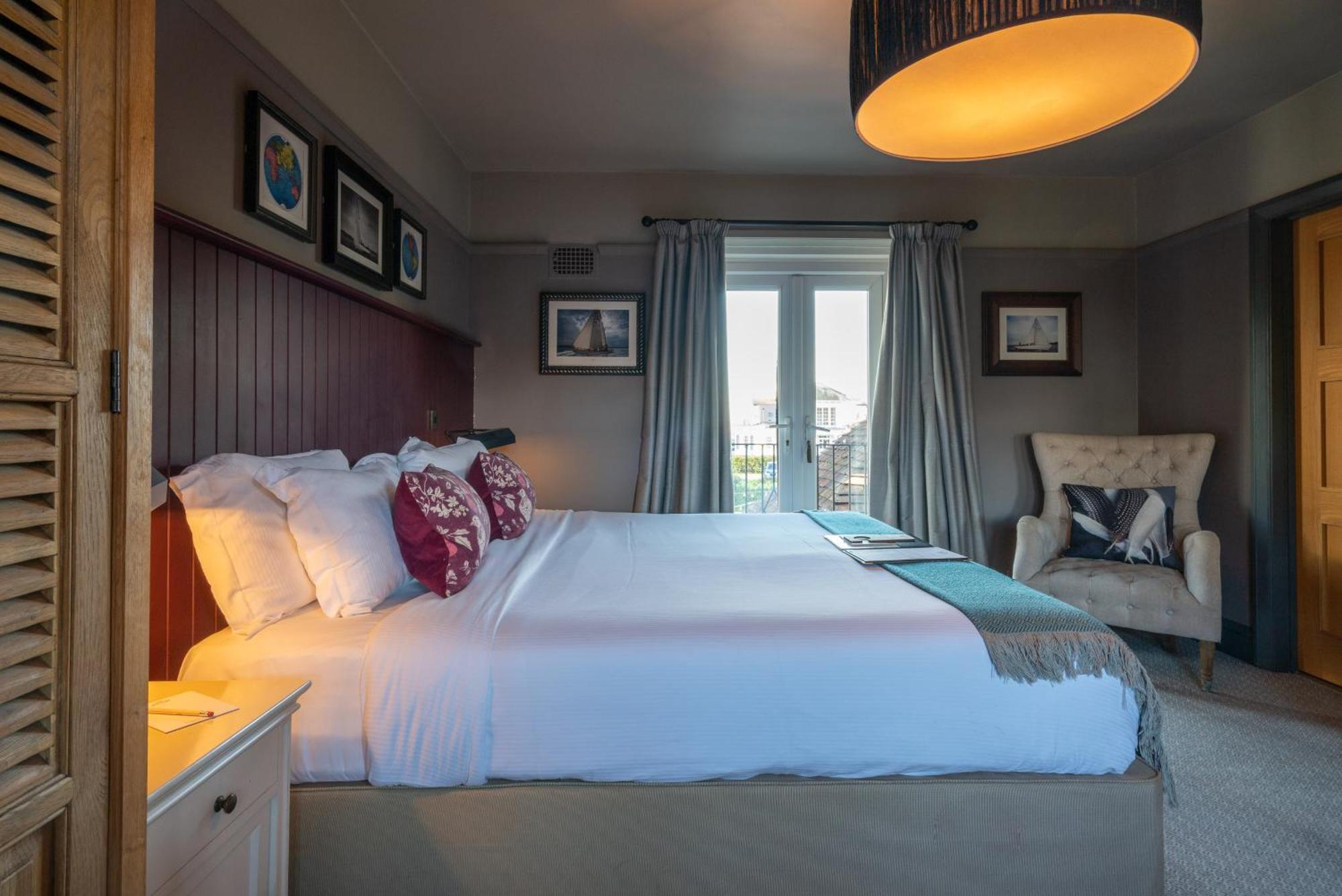 The Mayflower Lymington Exterior foto